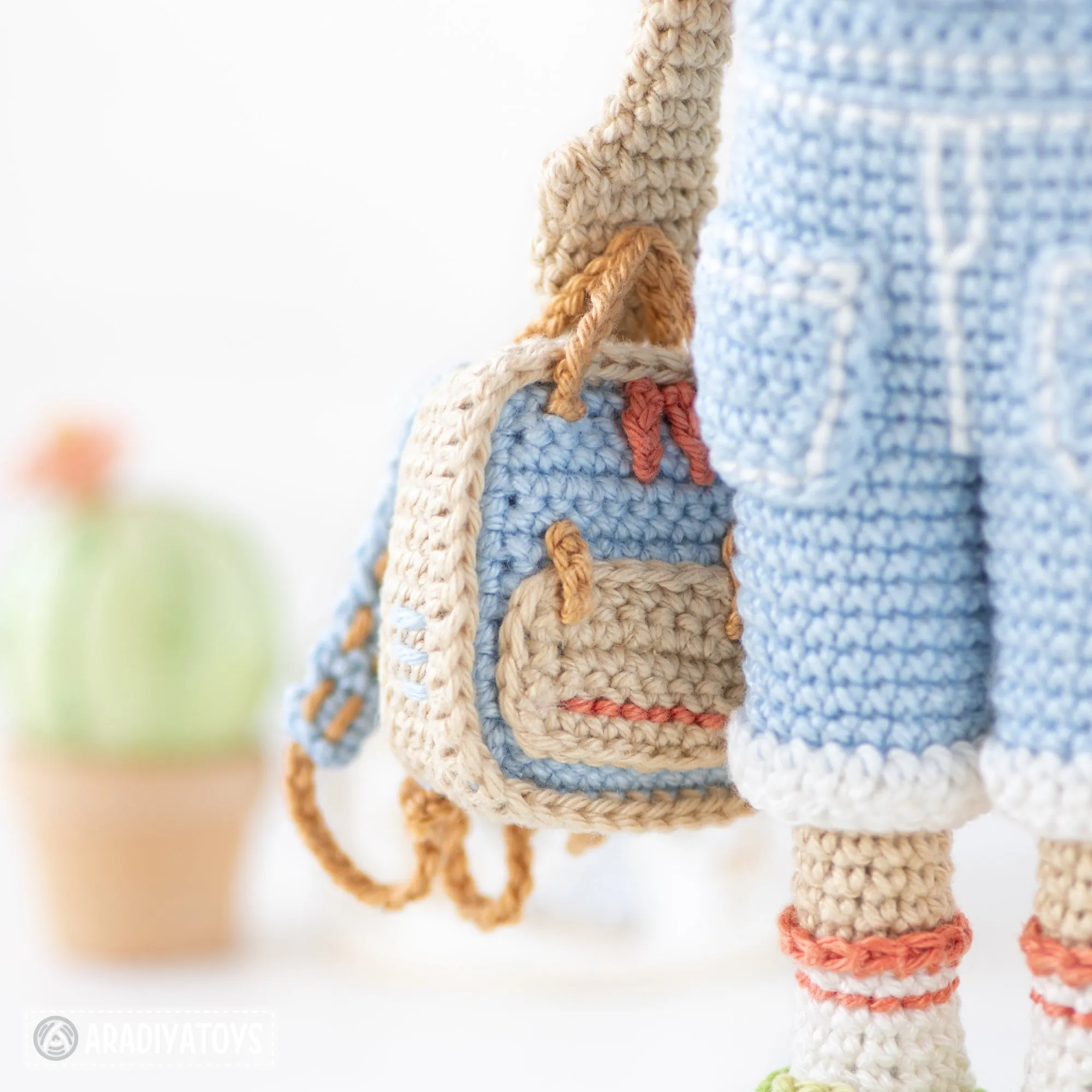 Friendy Sadie with Melody Dino from "AradiyaToys Friendies" collection, crochet doll pattern (Amigurumi tutorial PDF file), denim overalls