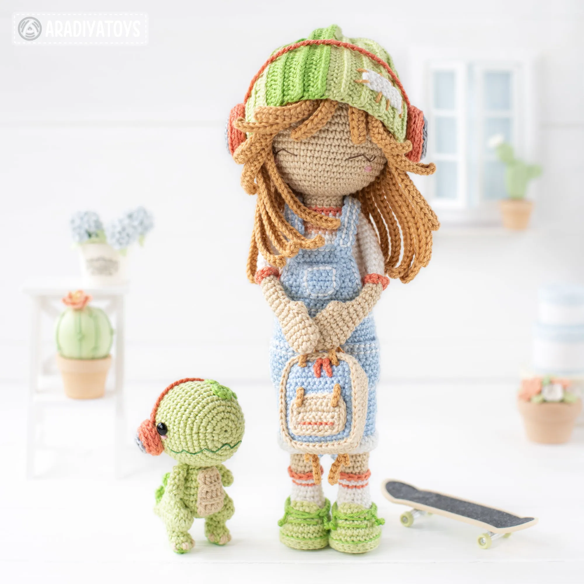 Friendy Sadie with Melody Dino from "AradiyaToys Friendies" collection, crochet doll pattern (Amigurumi tutorial PDF file), denim overalls